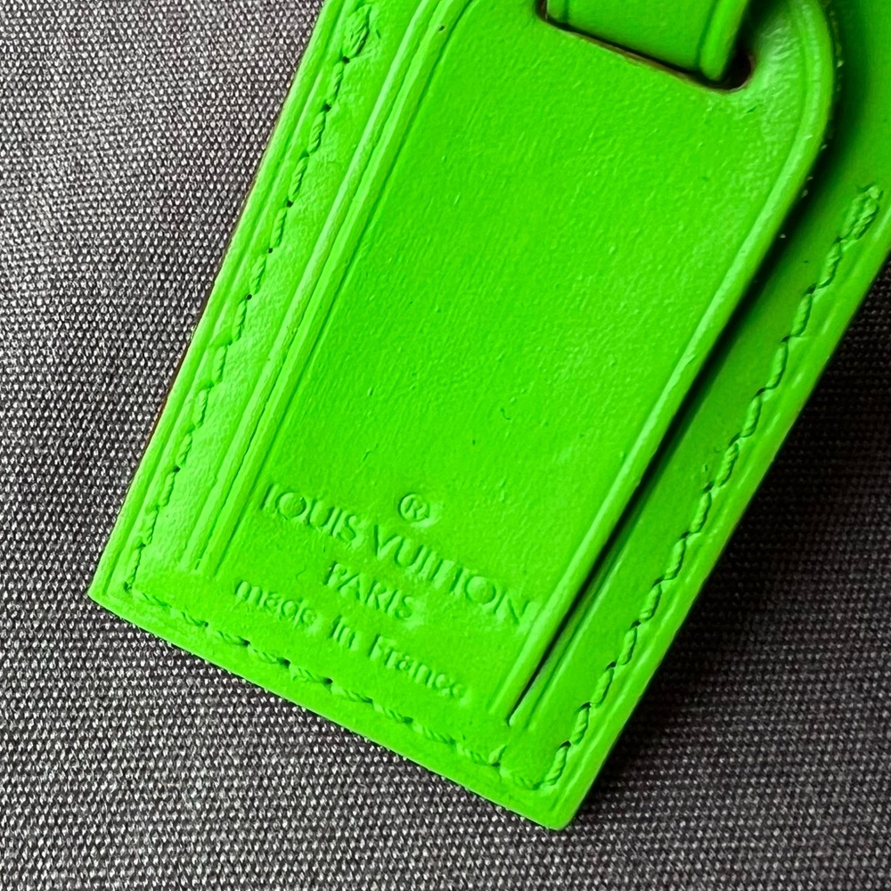 🆕 Louis Vuitton Bag Charm Takashi Murakami Neon Green Rainbow Name Luggage Tag - Picture 9 of 17